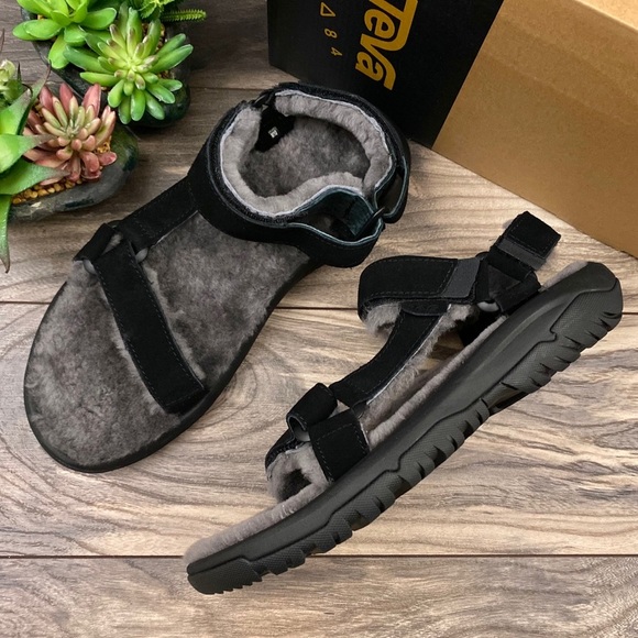 NIB Teva Hurricane Shearling Lined Sport Sandal - Picture 1 of 16
